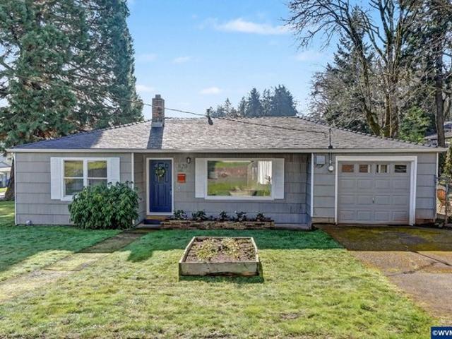 House for sale in Oregonia