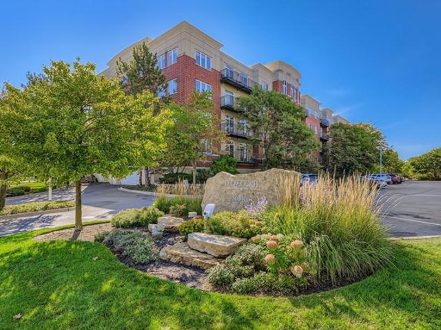 Condo for sale in Buffalo Grove, Illinois