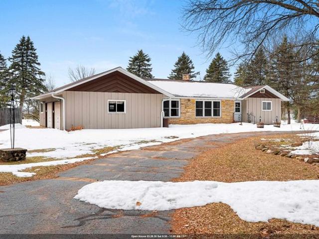 House for sale in Gillett, Wisconsin