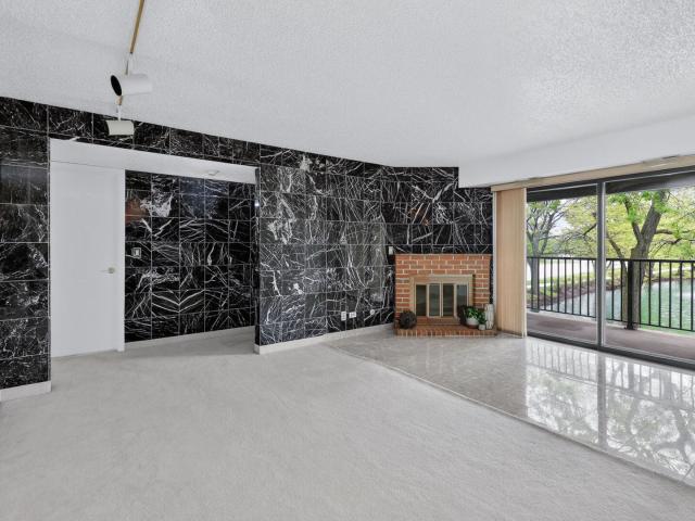 Condo for sale in Woodridge, Illinois