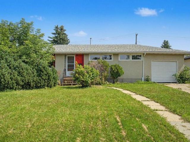 House for sale in Wedgewood, Alberta