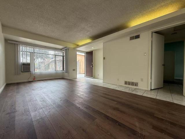 Apartment for rent in Whittier, California