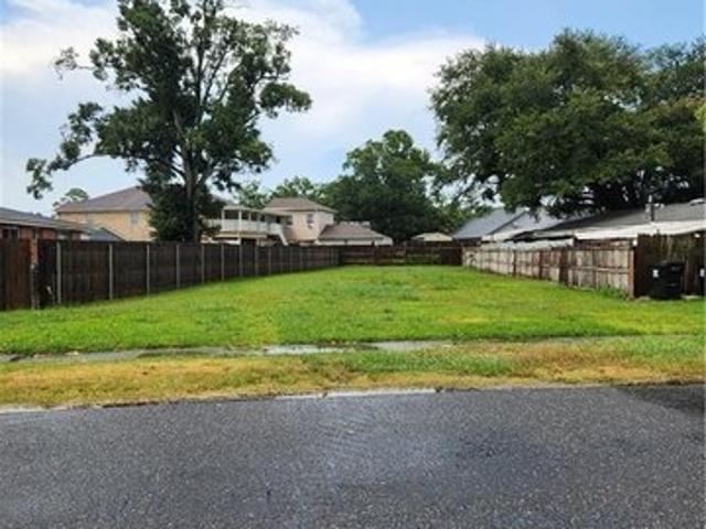 Land for sale in Harahan, Louisiana