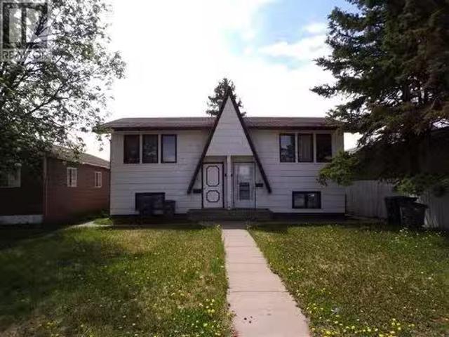 House for sale in Dawson Creek, British Columbia