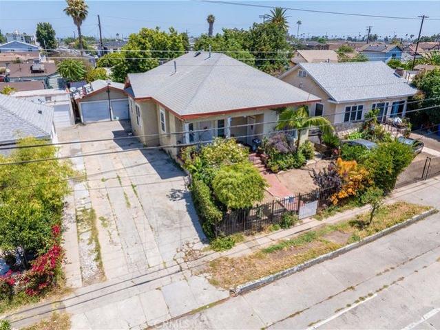 House for sale in Canoga Park, California