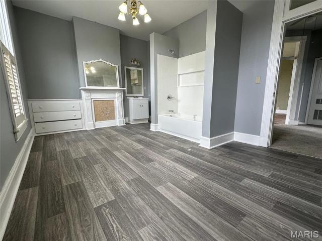 House for sale in Alton, Illinois