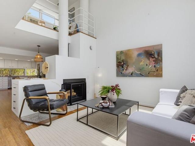 Condo for sale in Santa Monica, California