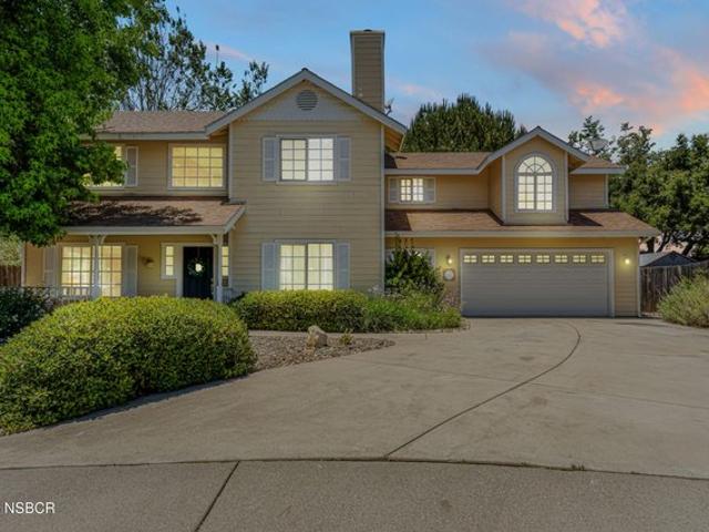 House for sale in Los Alamos, California
