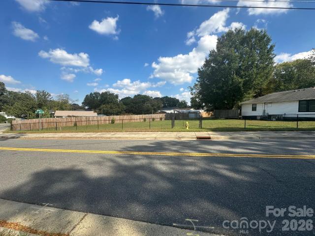 Land for sale in Thomasboro, Charlotte