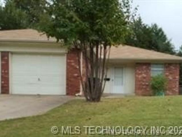 Townhouse for sale in Sapulpa, Oklahoma