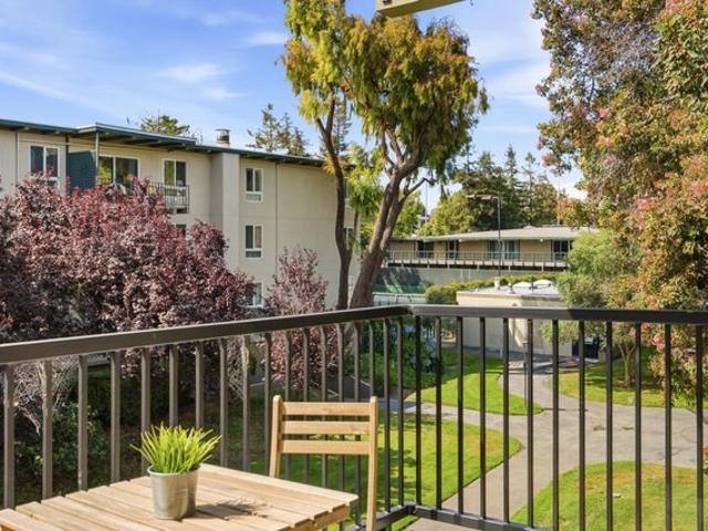 Condo for sale in San Mateo, California