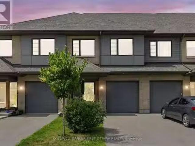 Condo for sale in Gloucester, Ontario