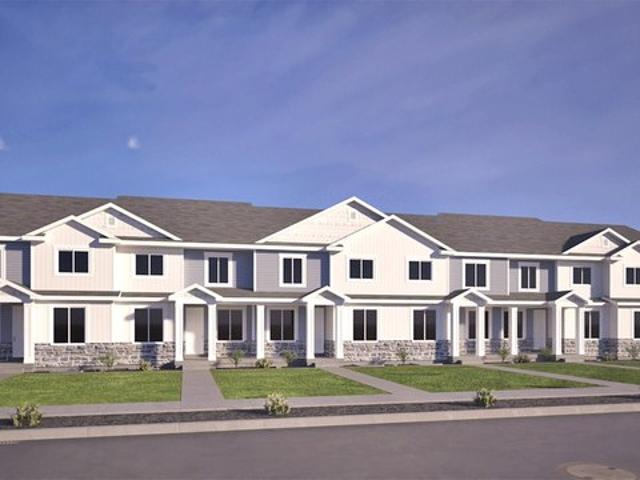 Townhouse for sale in Cache, Utah