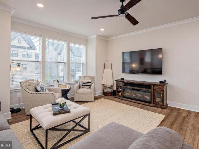 Townhouse for sale in Glen Burnie