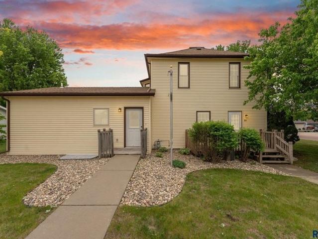 House for sale in Lennox, South Dakota