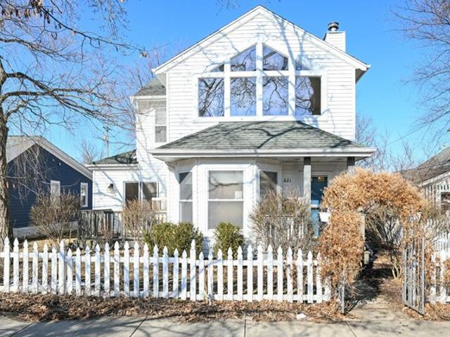 House for sale in Lake Geneva, Wisconsin