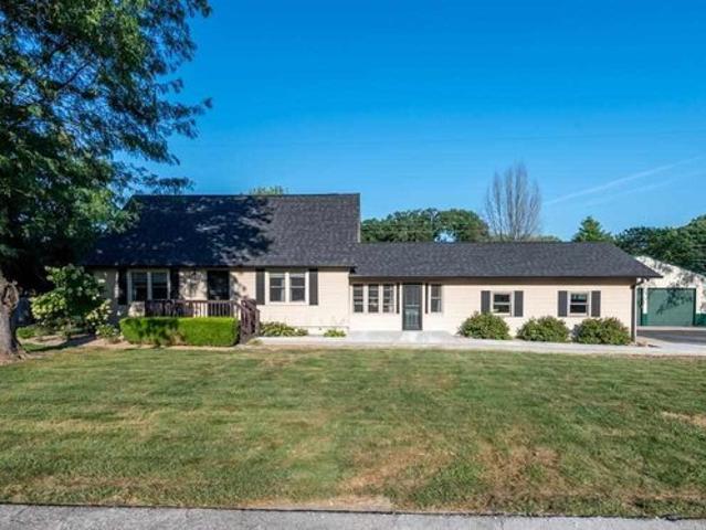 House for sale in West Terre Haute, Vigo County