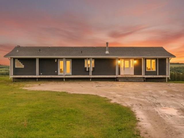 House for sale in Alberta