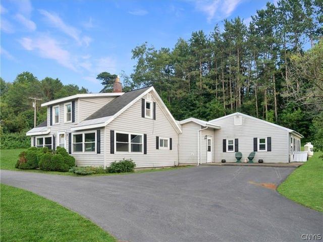 House for sale in Oneida, New York