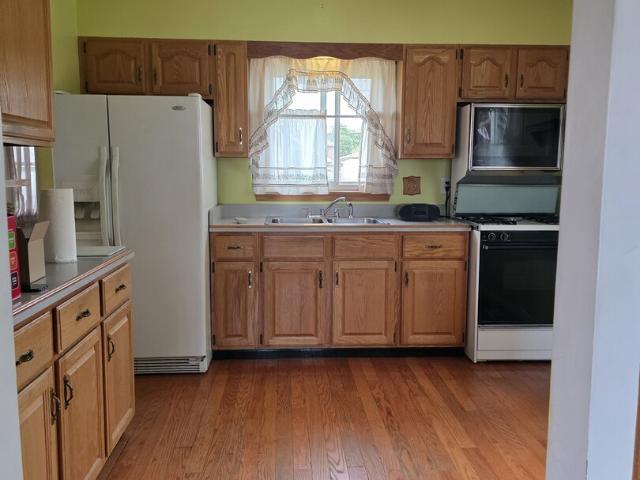 House for sale in Bridgeview, Illinois