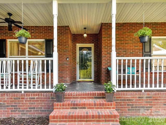House for sale in Harrisburg, North Carolina