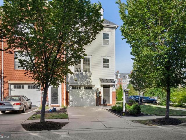 Townhouse for sale in Creekstone Village, Glen Burnie