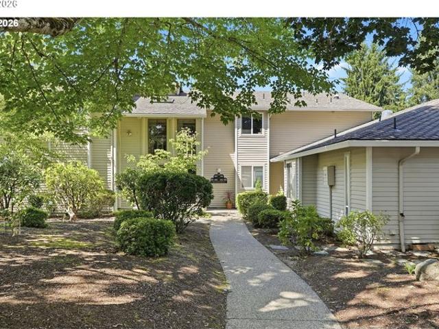 Condo for sale in Oregonia