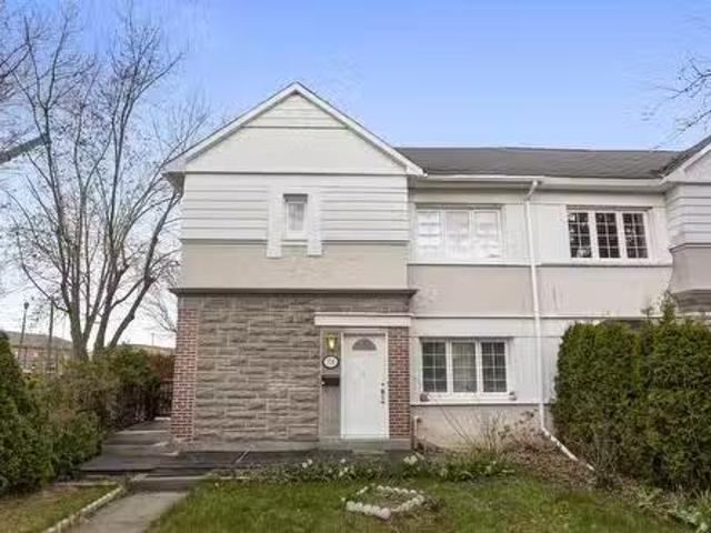 House for sale in Mont-royal, Quebec