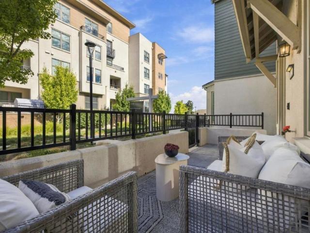 Townhouse for sale in San Mateo, California