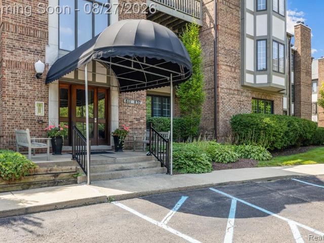Condo for sale in Plymouth, Michigan