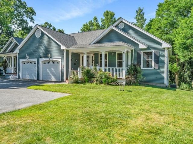 Condo for sale in Dracut, Massachusetts