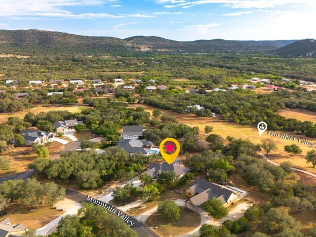 House for sale in Concan