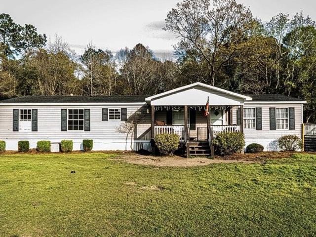 House for sale in Galivants Ferry, South Carolina