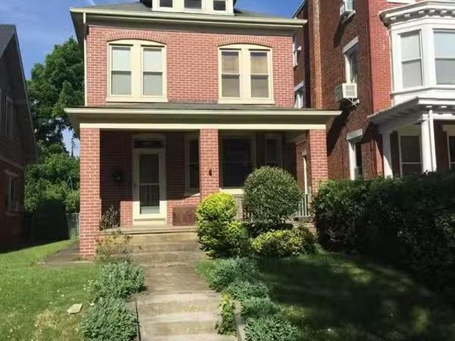 Condo for rent in York