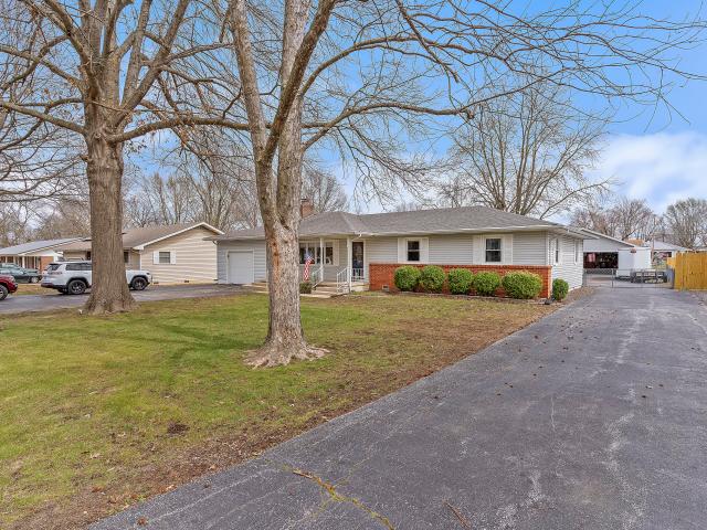 House for sale in Buffalo, Missouri