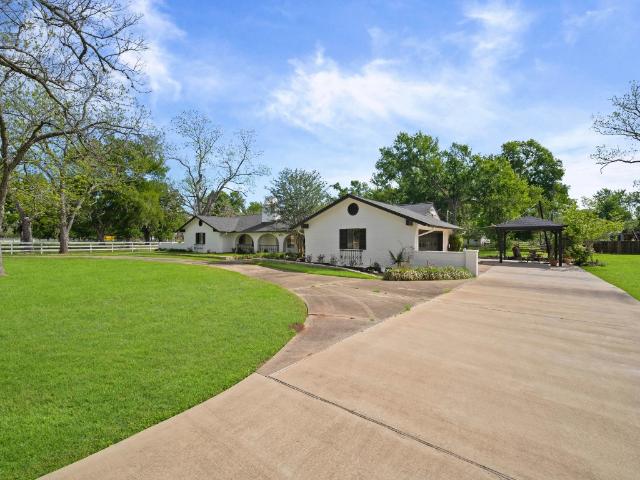 House for sale in Simonton, Texas