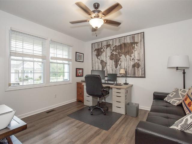 Condo for sale in Greenwood Village, Northfield