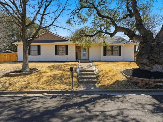 House for sale in Woodway, Texas