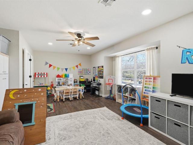 House for sale in Woodway, Texas