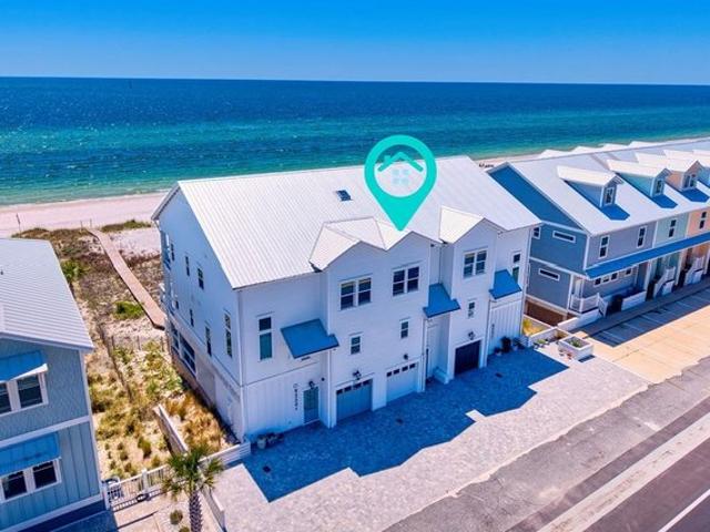 Townhouse for sale in Gulf, Florida