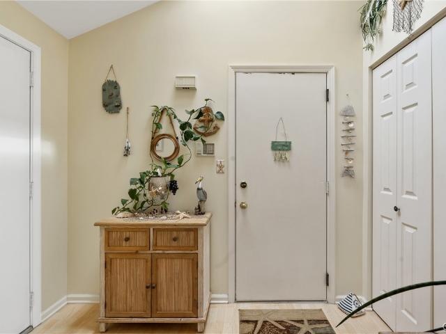 Condo for sale in Clay, New York