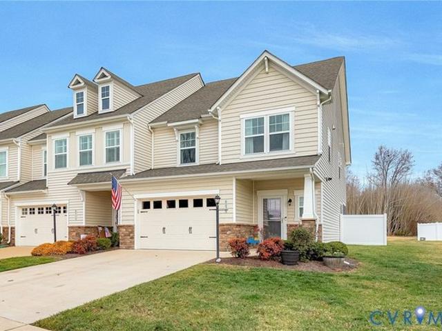 Townhouse for sale in Virginia