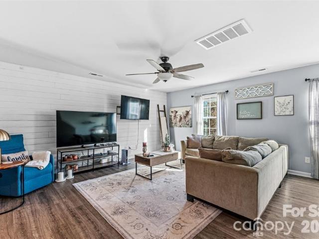 Townhouse for sale in Mineral Springs, Union County