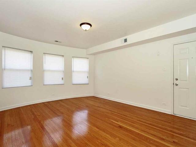 Apartment for rent in Chicago Park, Illinois