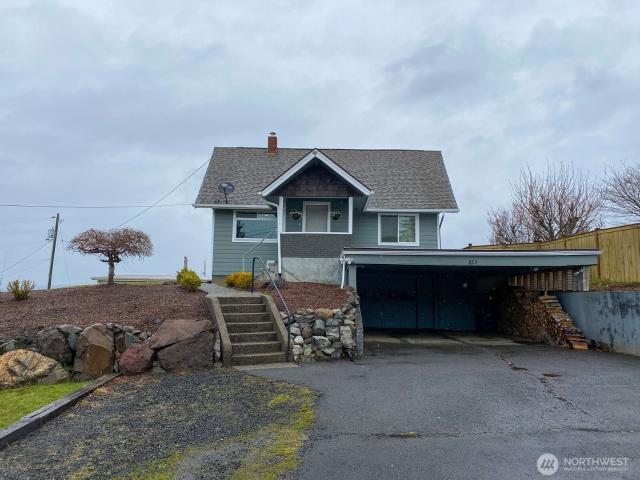 House for sale in South Bend, Washington