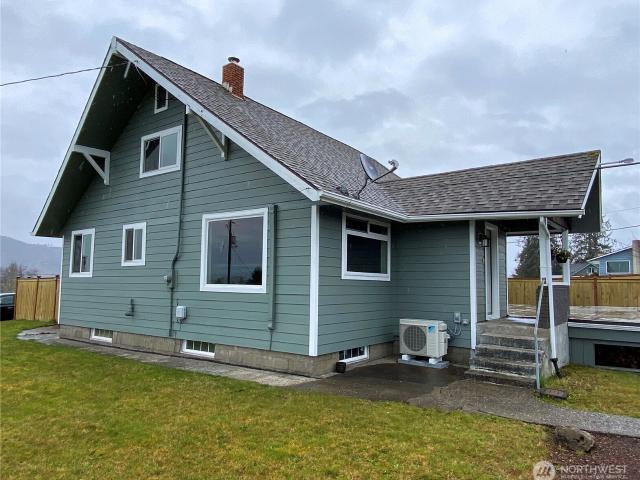 House for sale in South Bend, Washington