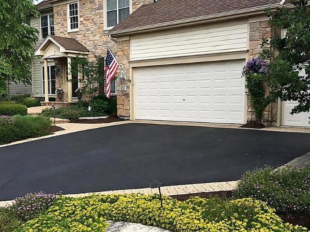House for sale in North Aurora, Illinois