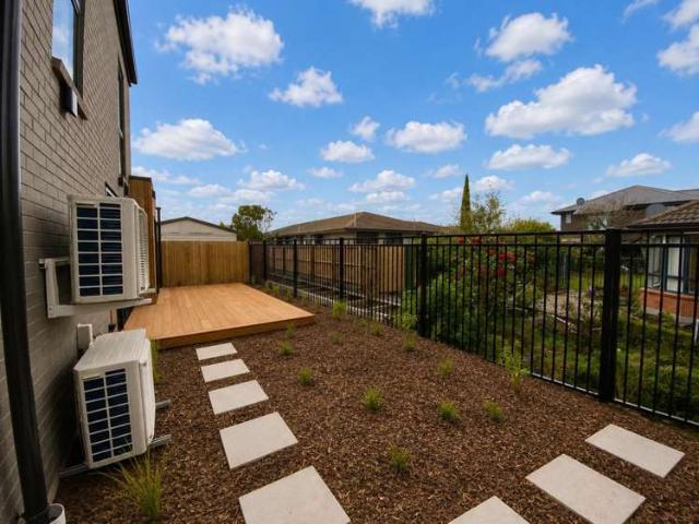 Townhouse for rent in Canterbury