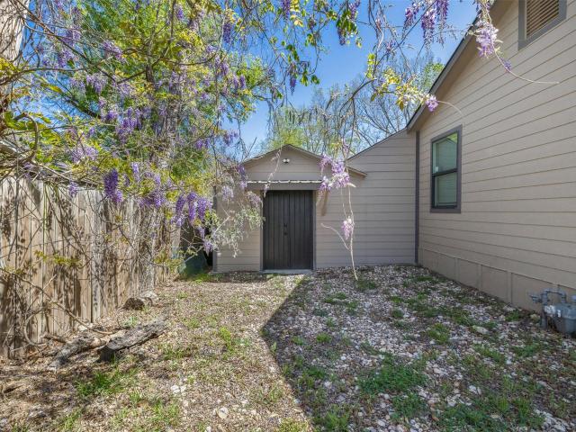 House for sale in Milam, Texas