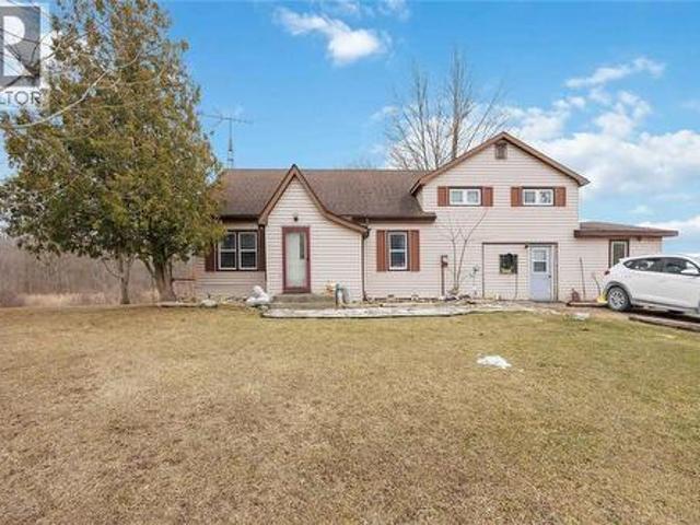 House for sale in St. Clair, Ontario